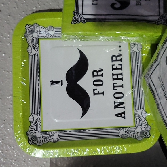 Mustache party supplies - Picture 3 of 5
